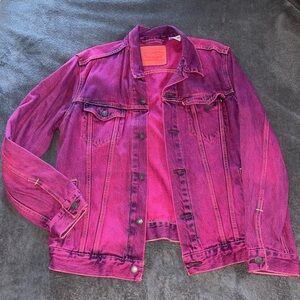LEVIS Hot pink magenta denim trucker jacket